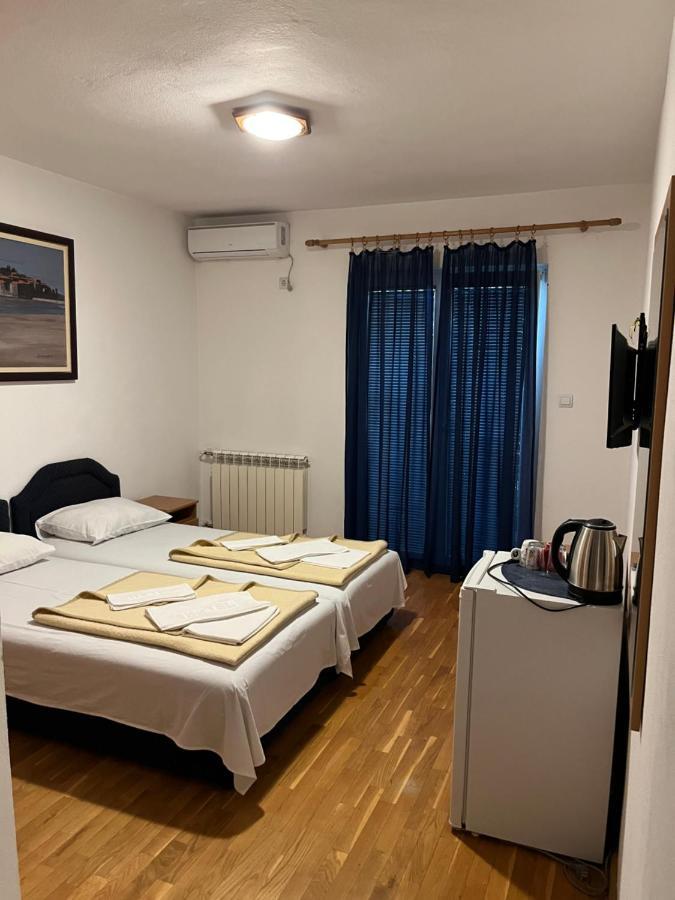 Apartmani Goran I Jelena Zec บุดวา ภายนอก รูปภาพ