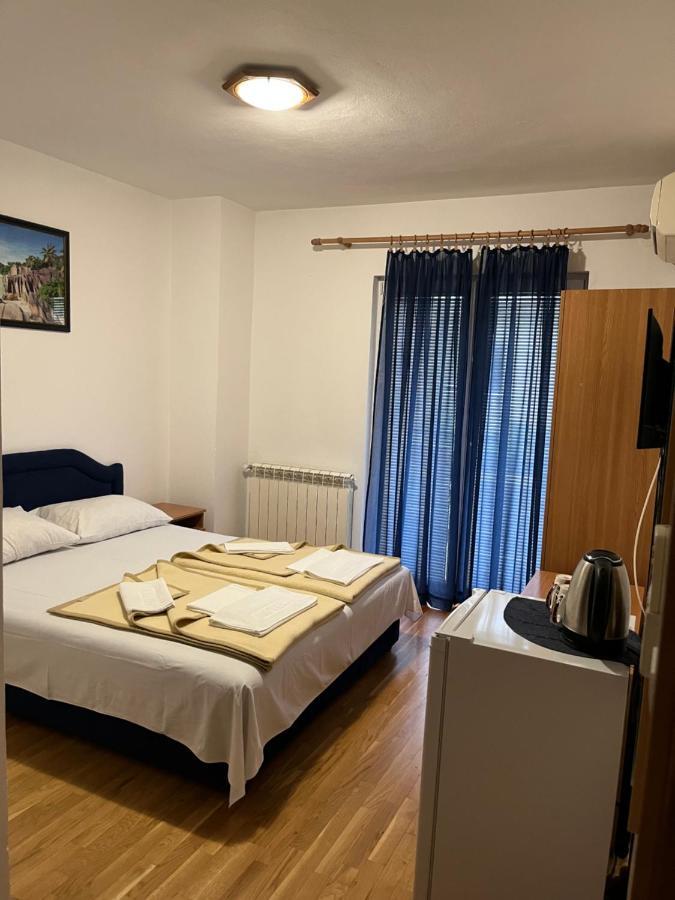 Apartmani Goran I Jelena Zec บุดวา ภายนอก รูปภาพ