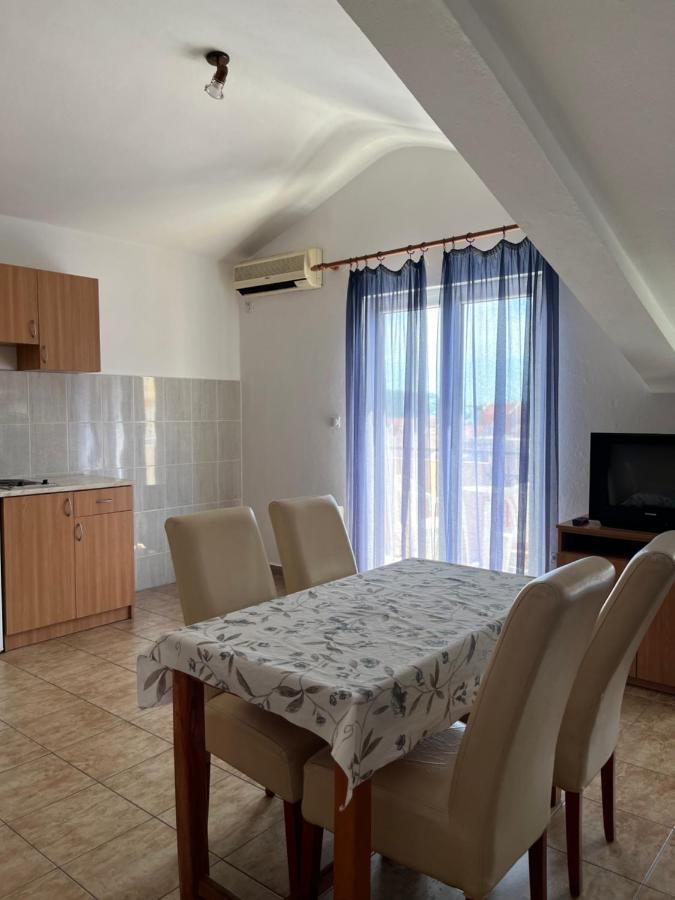 Apartmani Goran I Jelena Zec บุดวา ภายนอก รูปภาพ