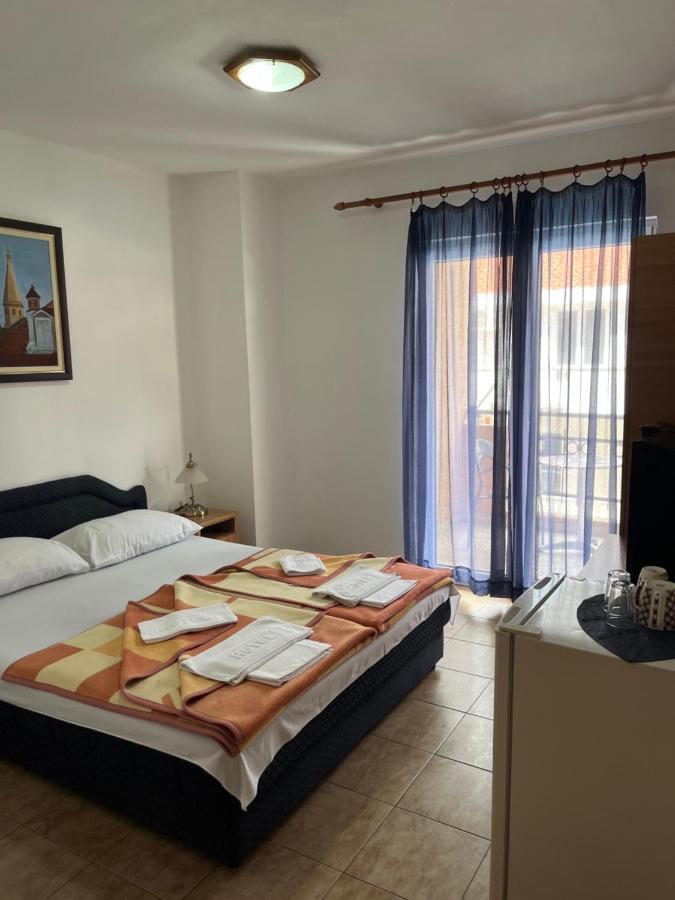Apartmani Goran I Jelena Zec บุดวา ภายนอก รูปภาพ