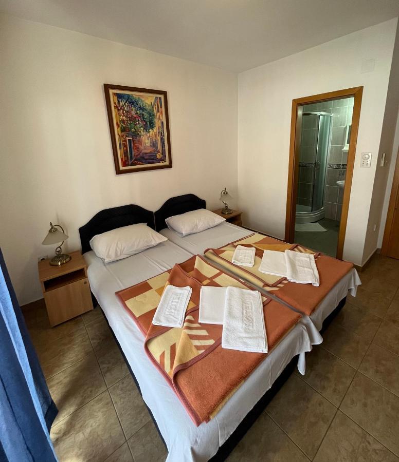 Apartmani Goran I Jelena Zec บุดวา ภายนอก รูปภาพ