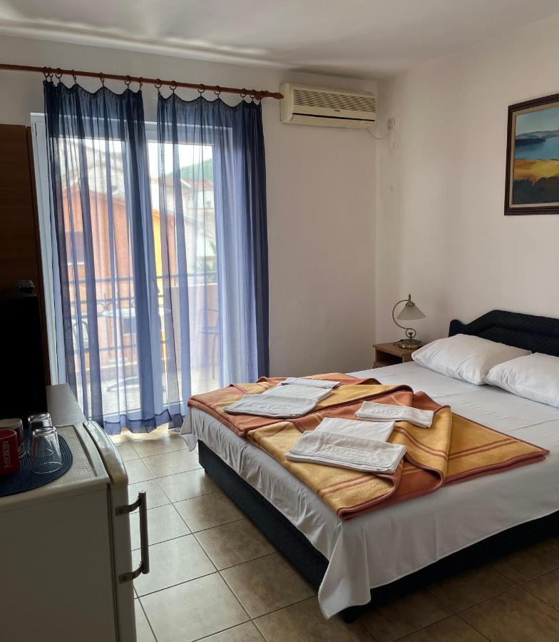 Apartmani Goran I Jelena Zec บุดวา ภายนอก รูปภาพ
