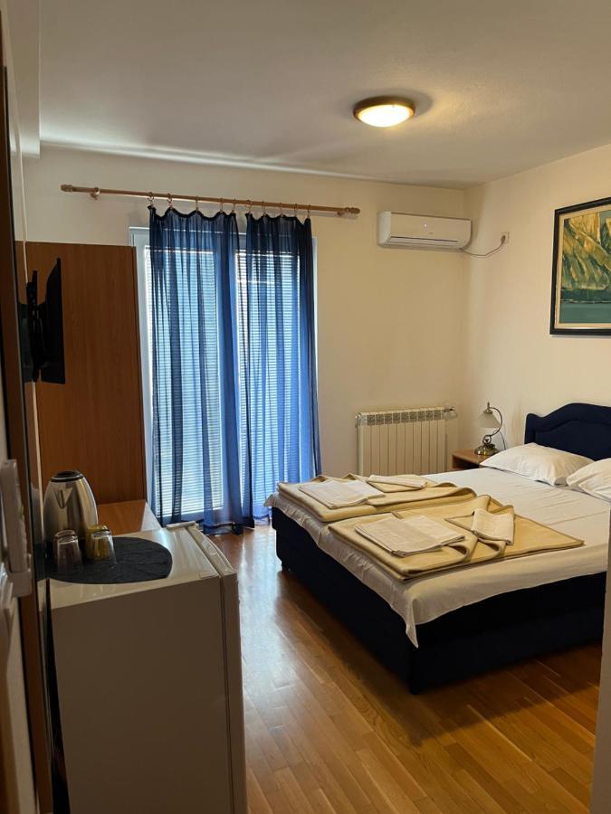 Apartmani Goran I Jelena Zec บุดวา ภายนอก รูปภาพ